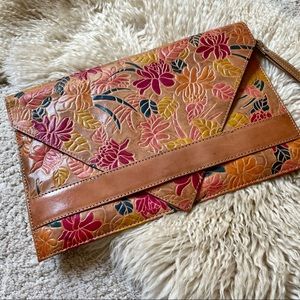 URBAN OUTFITTERS EMBOSSED LEATHER CLUTCH BAG FREE PEOPLE MEXICAN FLOWERS FLORAL